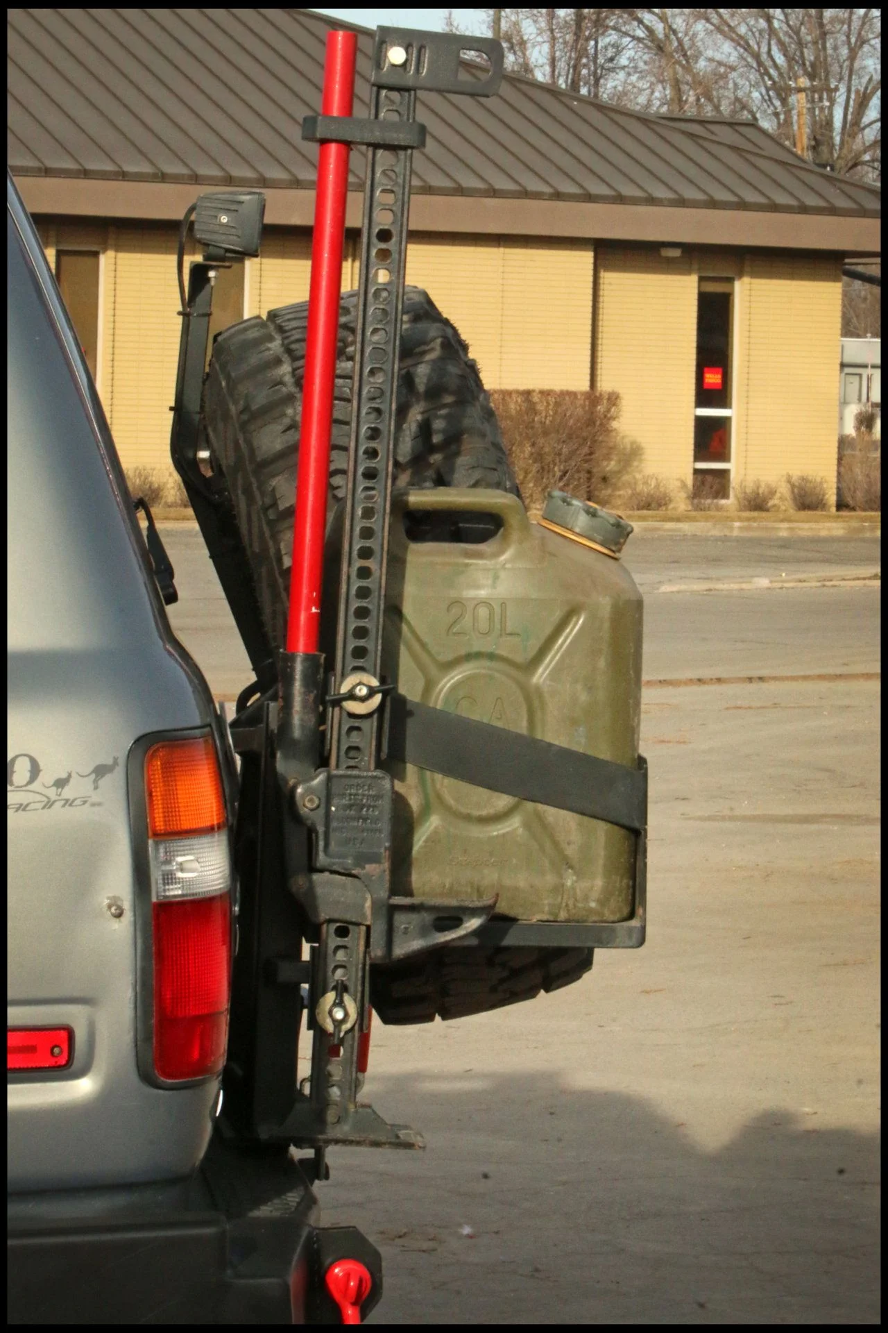 Tire carrier