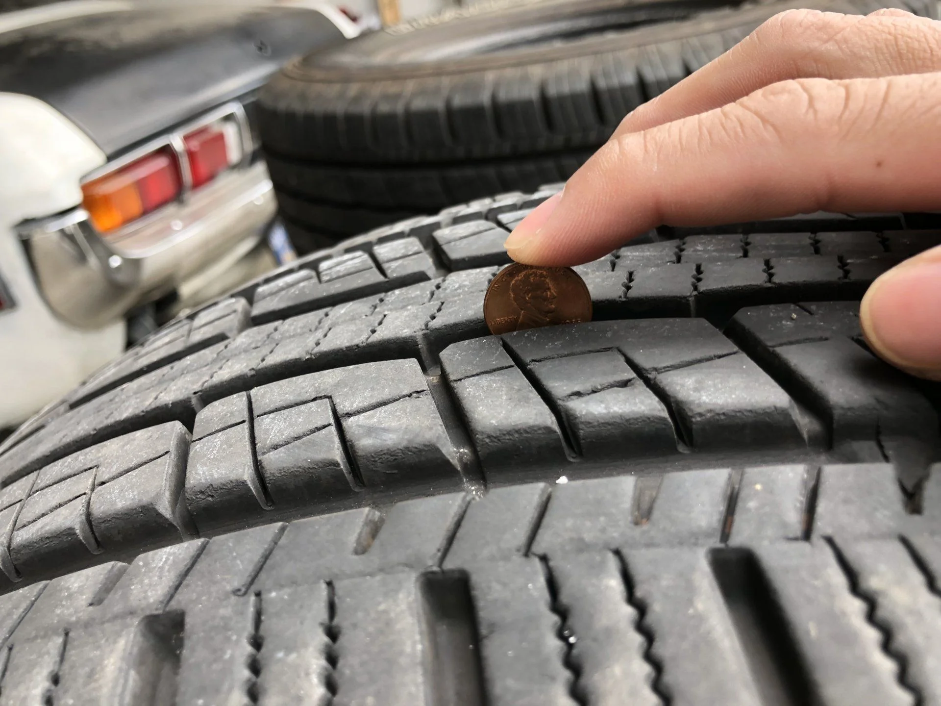 Tread left