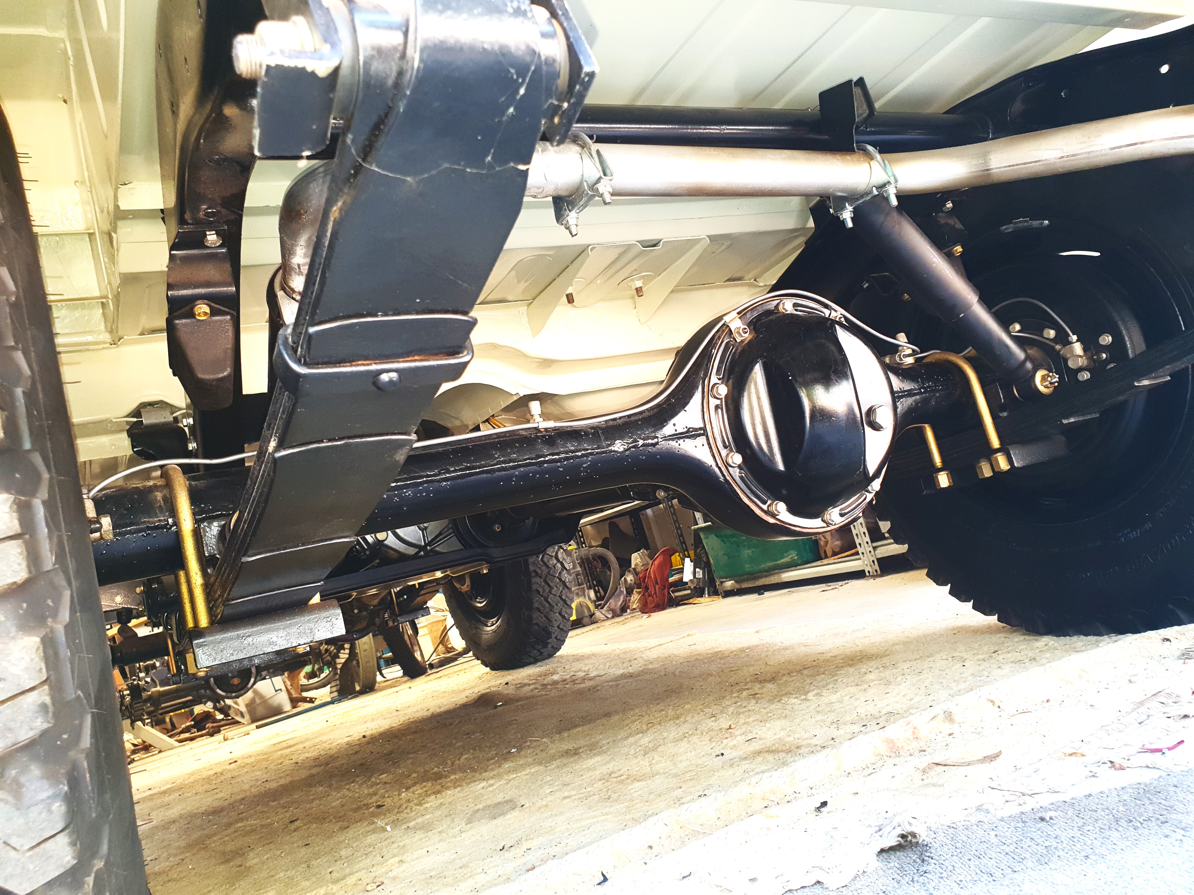 Under carriage