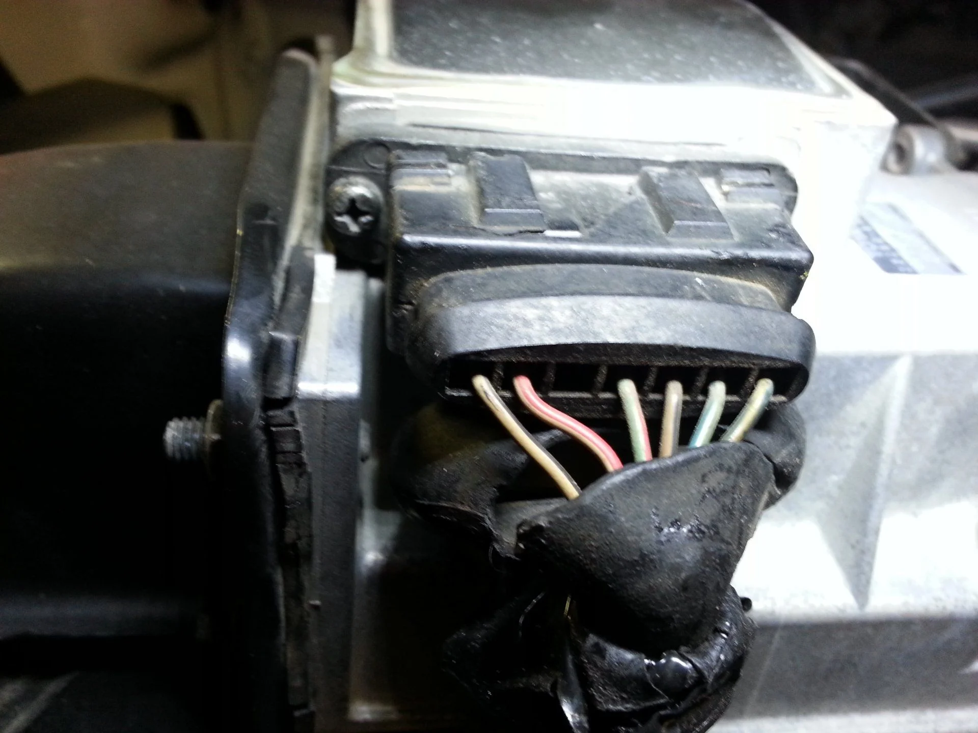 VAFM connector before