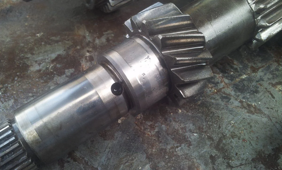 very worn counter shaft on H55F