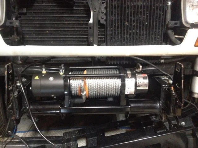 Warn VR 10,000 winch on my 80 Series Deluxe Commercial Bull Bar BBCD004