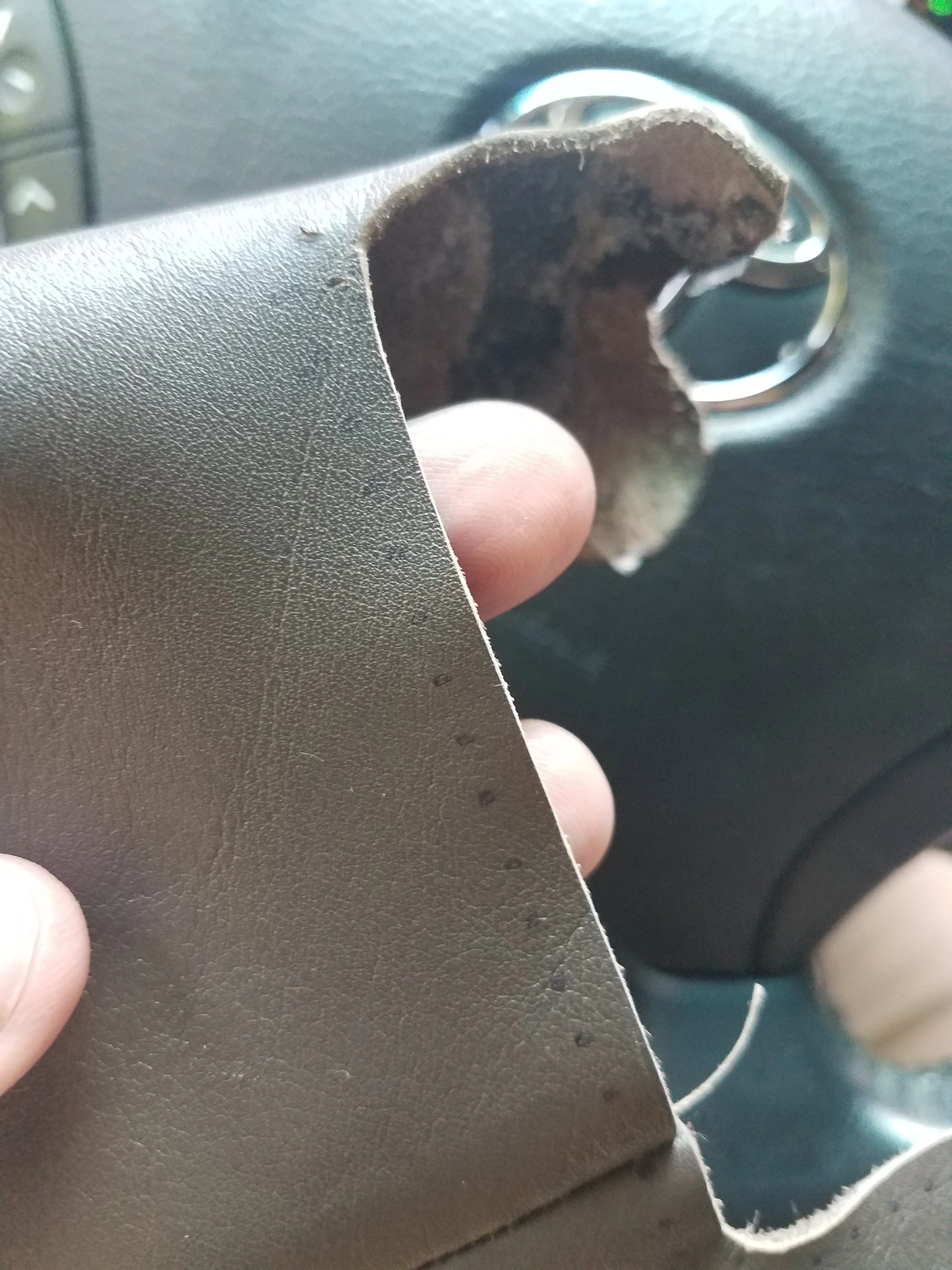 Wheel cover marks