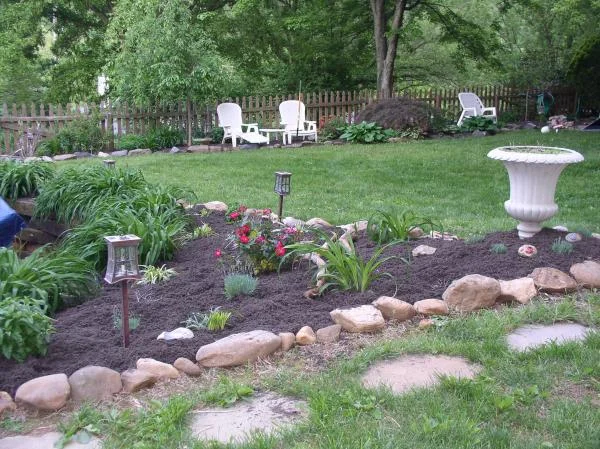 whiteshadowsgardens 004