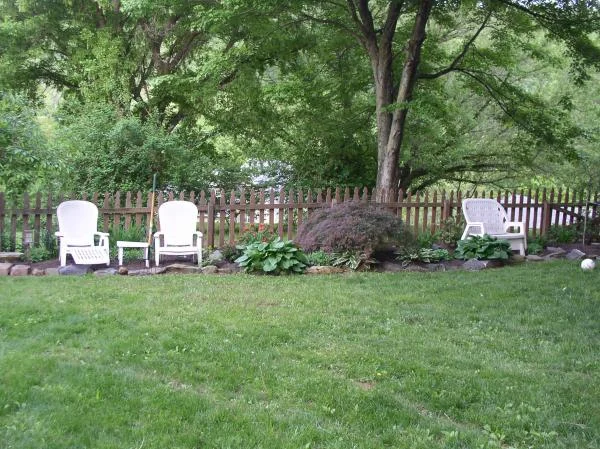 whiteshadowsgardens 006