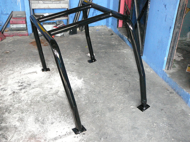 rollcage-friday27-5.JPG
