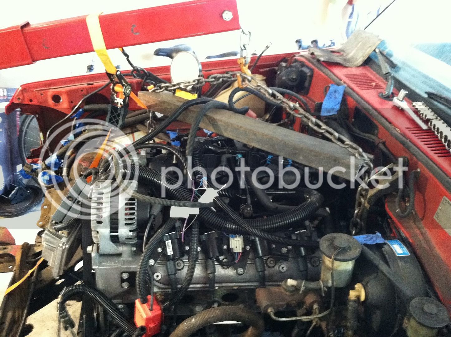 enginehoisted.jpg