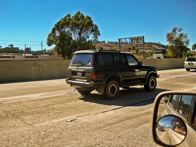 14780224188_bf3a98d4f3_z.jpg