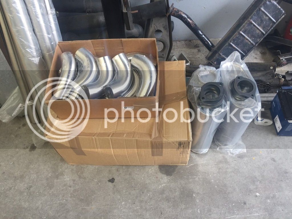 Exhaust%2001_zpsru4mhrgz.jpg