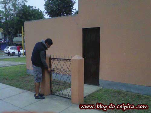 Funny-Home-Security-Picture.jpg