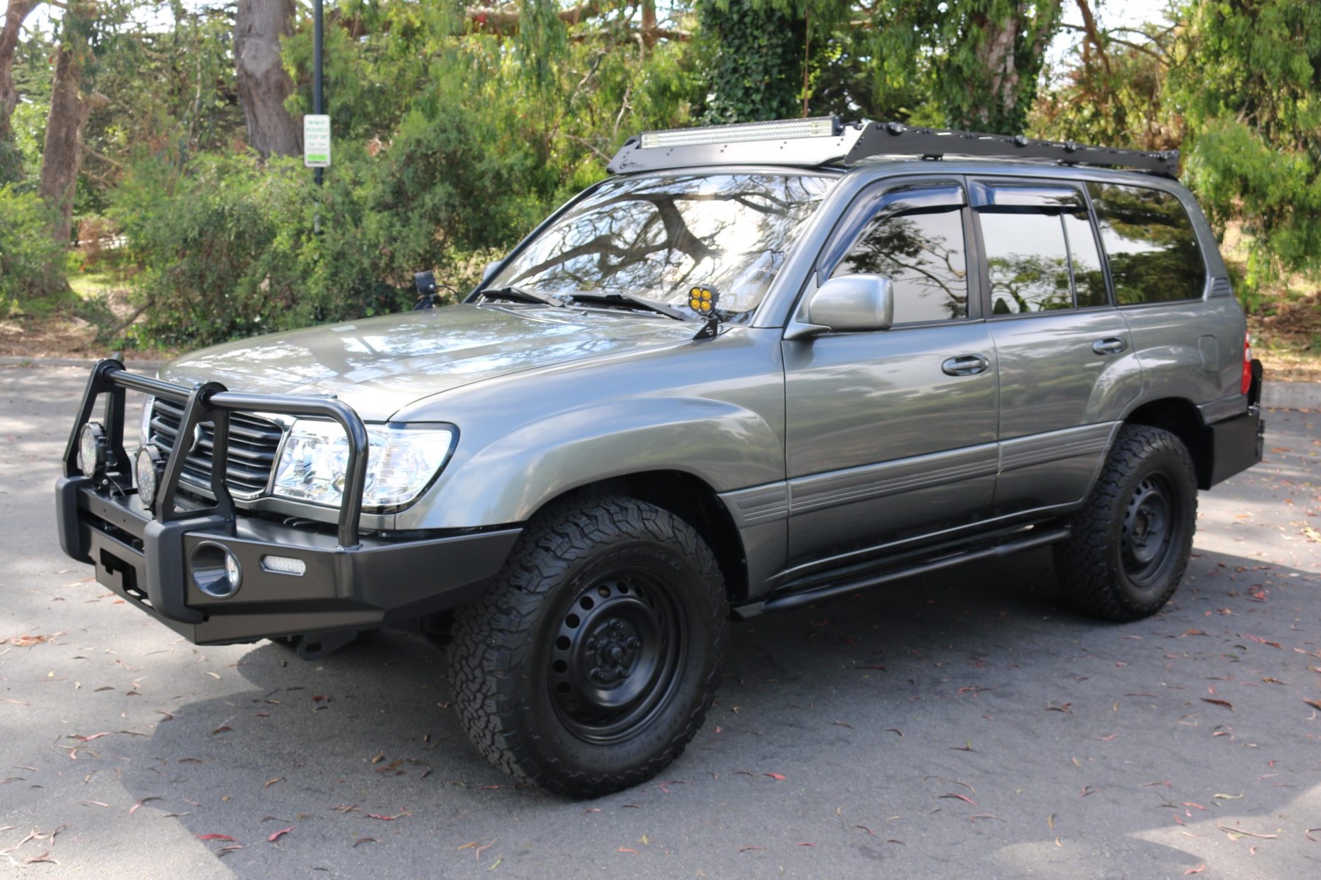 bringatrailer.com