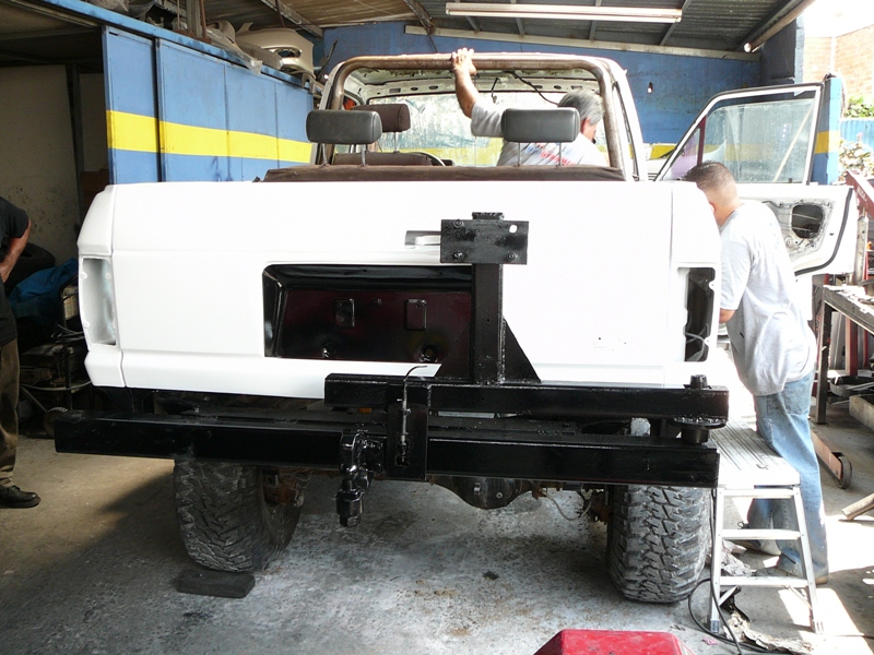 mid-rollcage2.JPG
