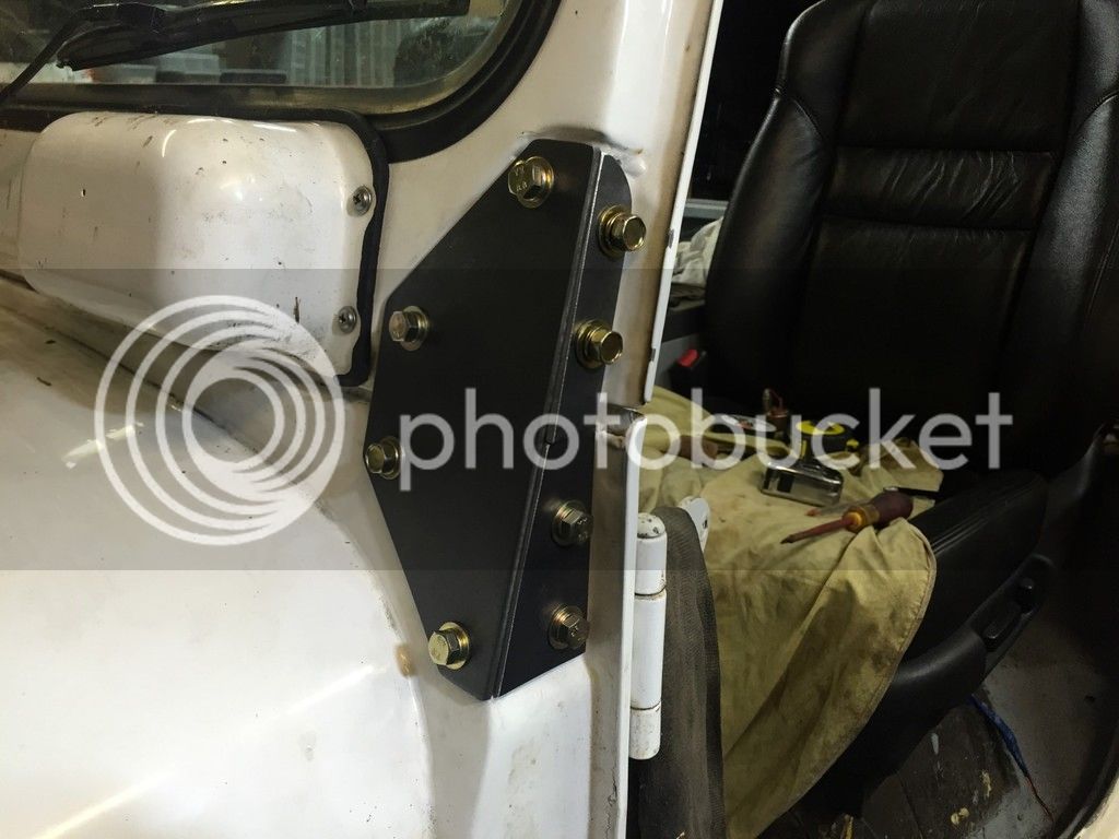 Hinge%2004_zps5e5tzqva.jpg