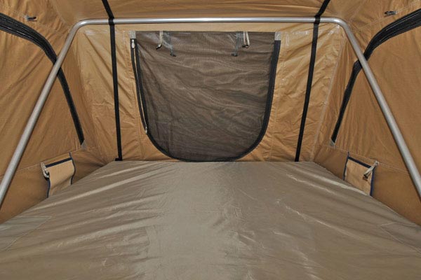 arb_kakadu_rooftop_tent_interior.jpg