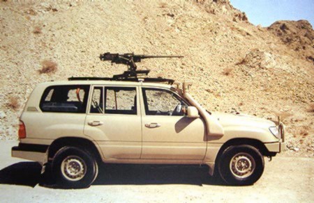 LC100desertpatrol1.jpg
