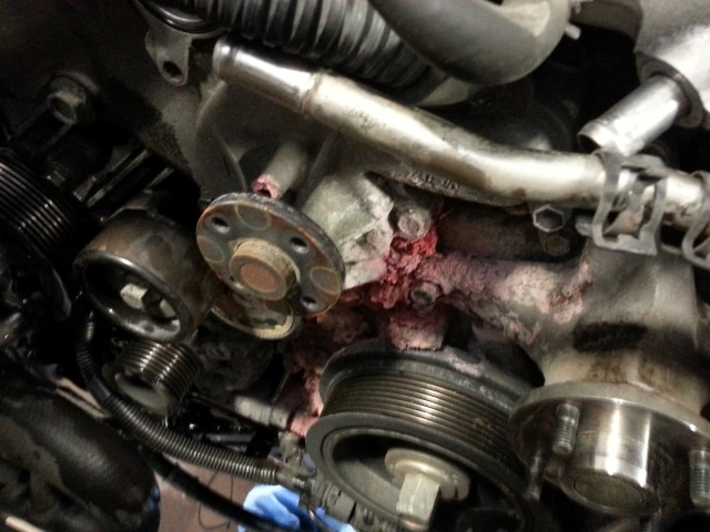 water_pump_leak_1_small.jpg
