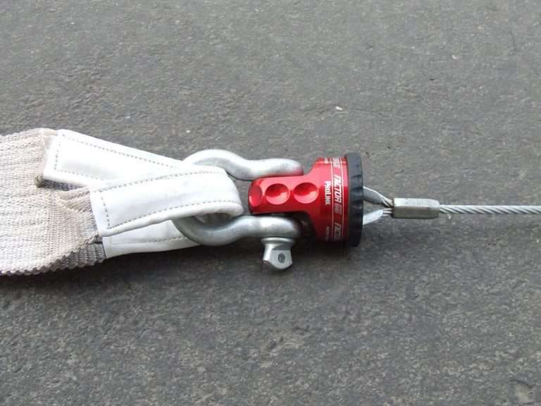 ProLink-with-shackle-and-strap-768x576.jpg