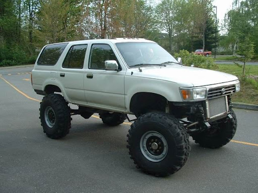 92' 4 runner on 1tons 38's