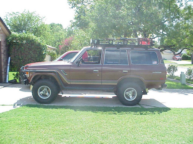 fj60_lift2.sized.jpg
