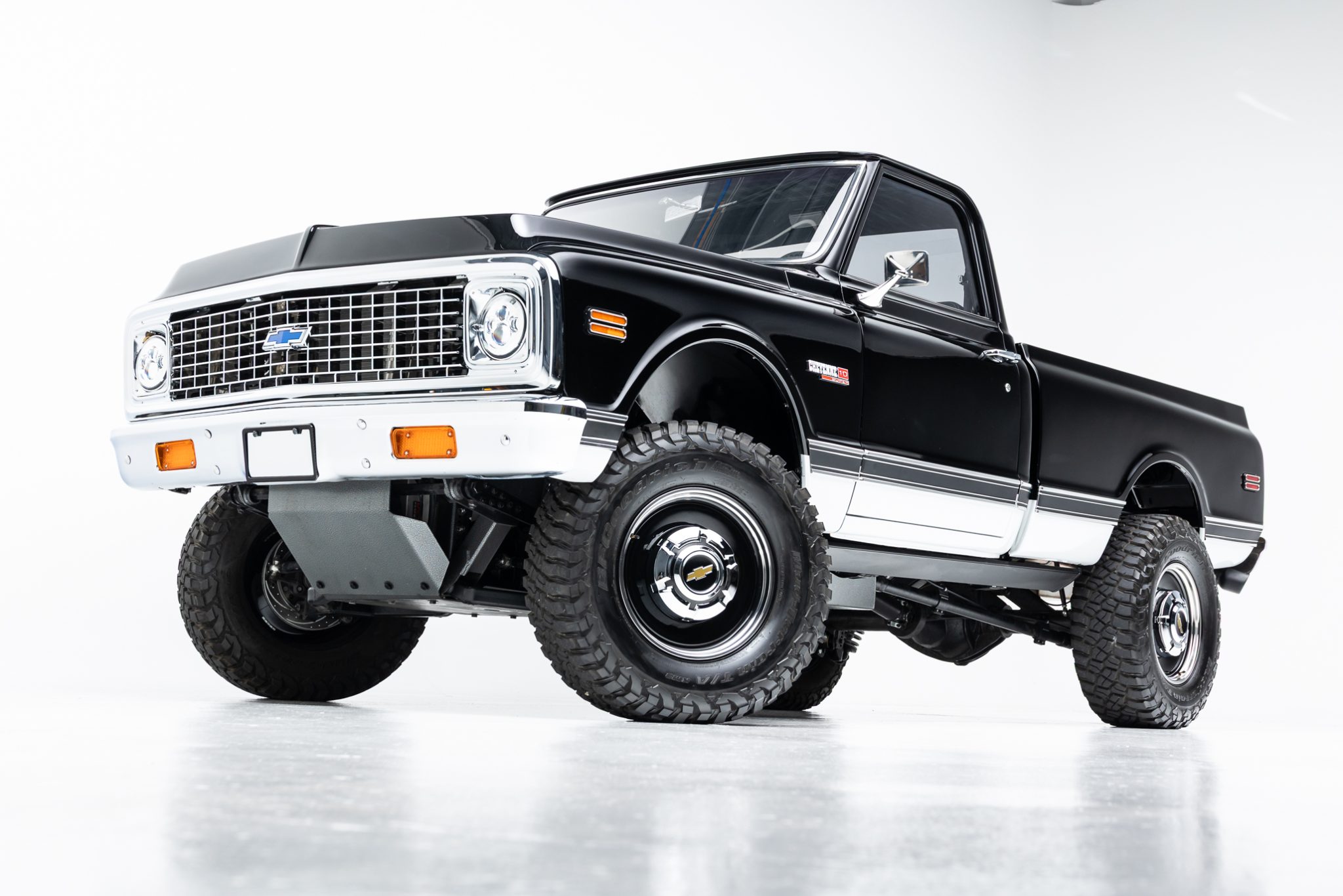 bringatrailer.com