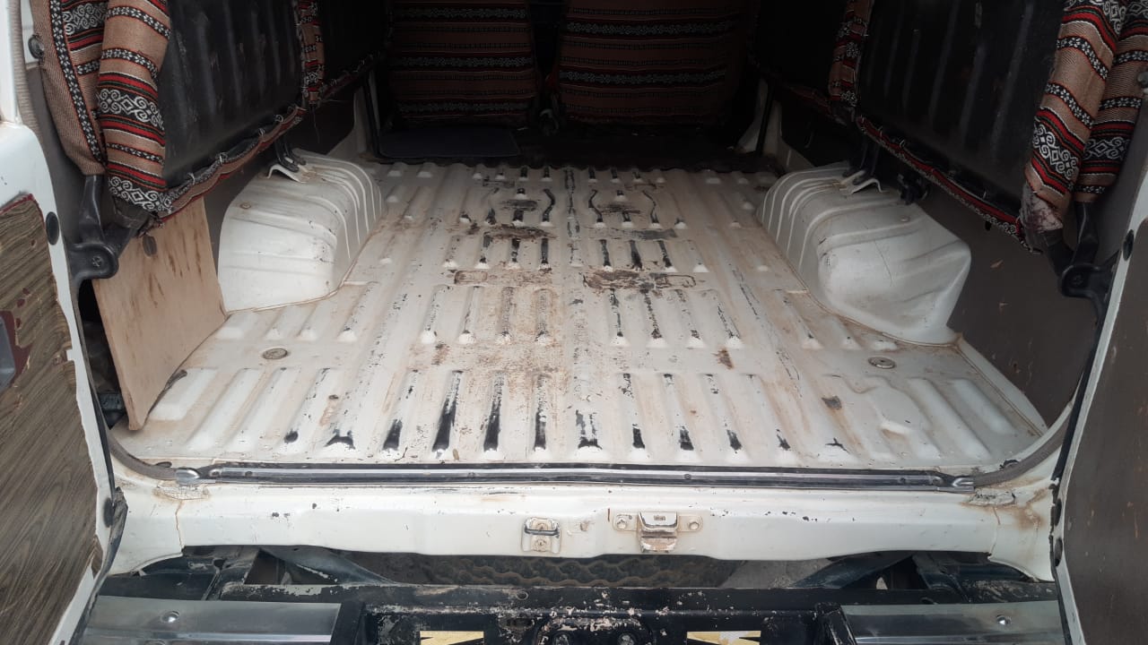 019 - rearfloor.jpg