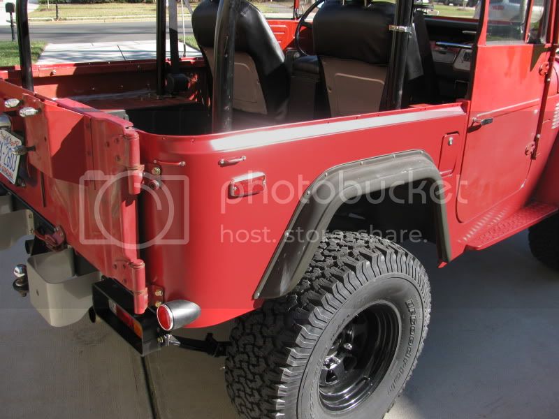 FJ40AfterBodyWork003.jpg
