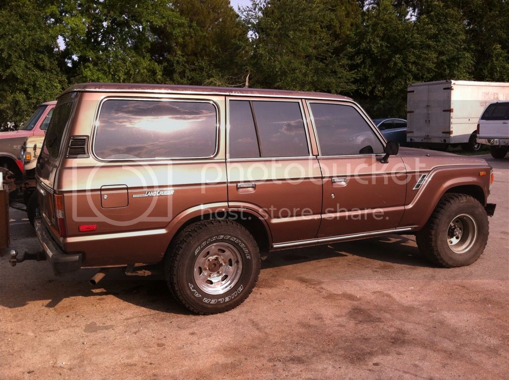 N FLA 83 Fj60 Man a Fre V8 rusty roof $1600