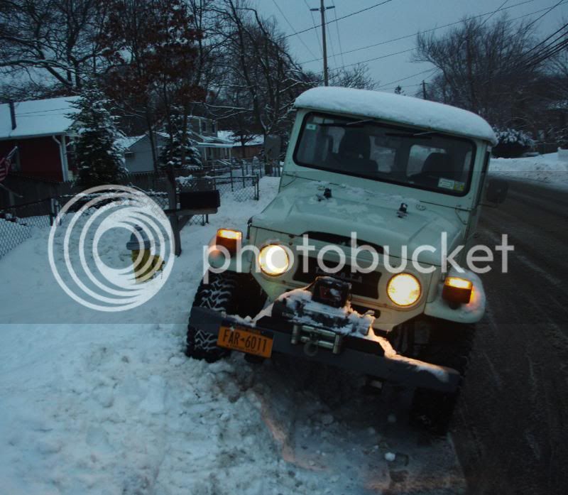 fj40snow001.jpg
