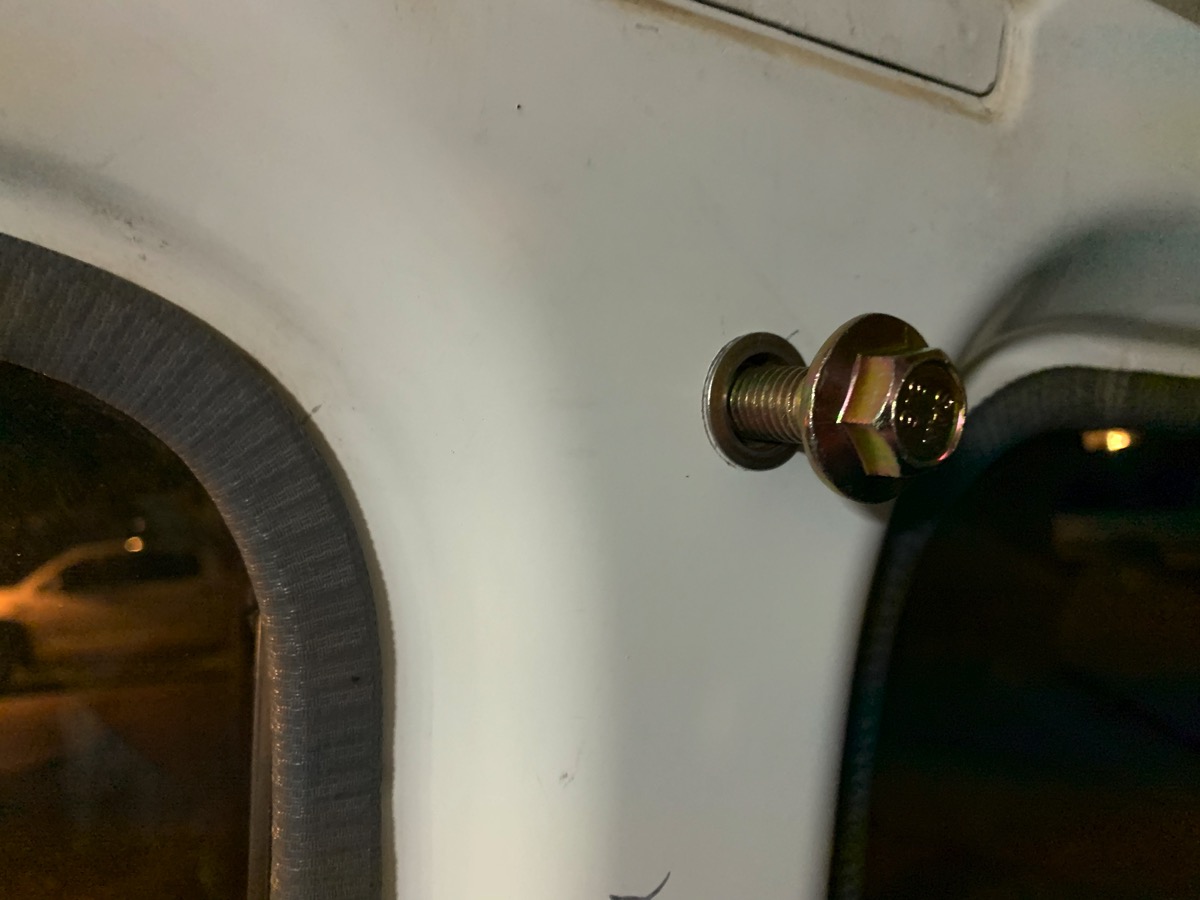 289bolt.jpg