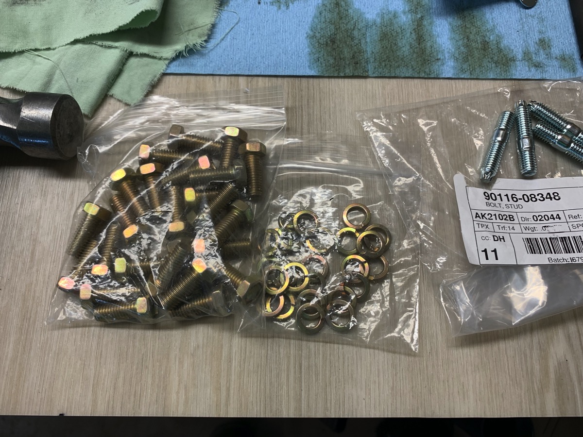 414panbolts.jpg