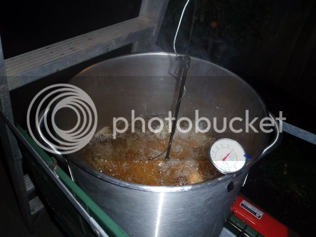 TurkeyFry016640x480_zps2d68ea29.jpg