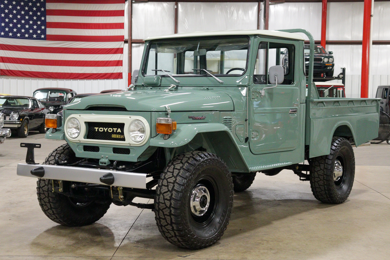 bringatrailer.com