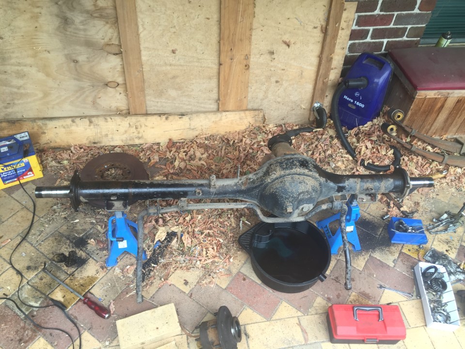 Axle%20Rebuild%2001_zpsdnx3qr46.jpg