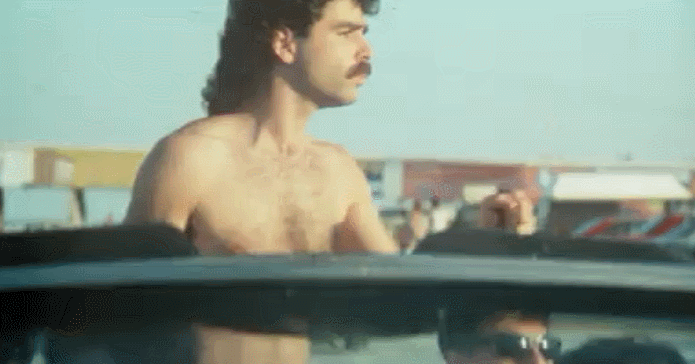 TUEg6NC.gif