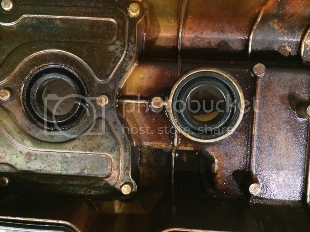 valvecover2_zps8c634be4.jpg
