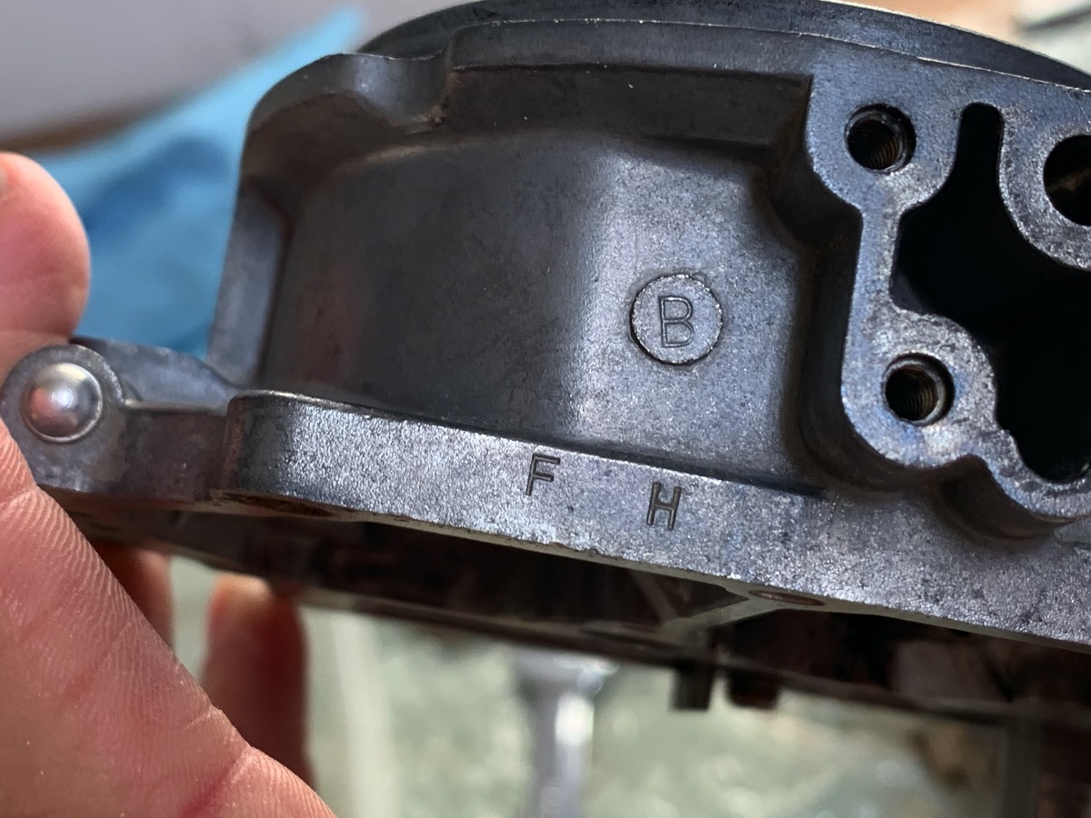 MUD_CARB_11castmarkings.jpg