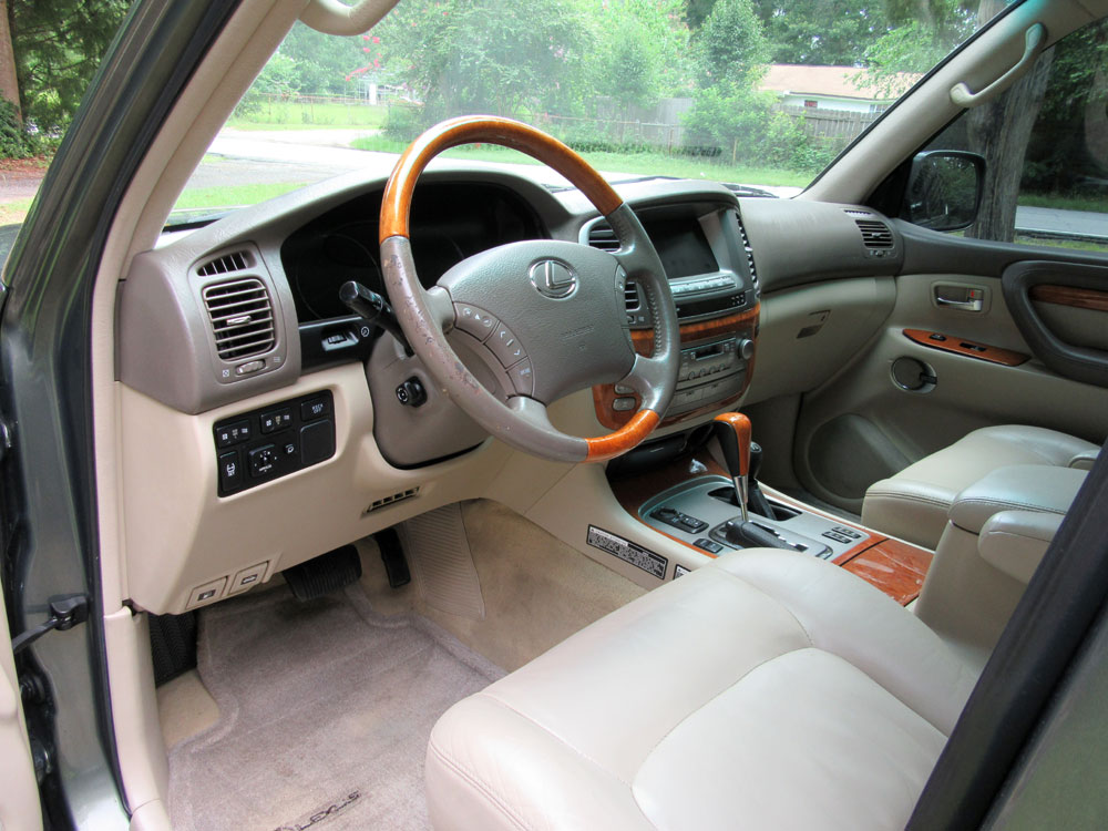 06_lexus_lx470_10.jpg