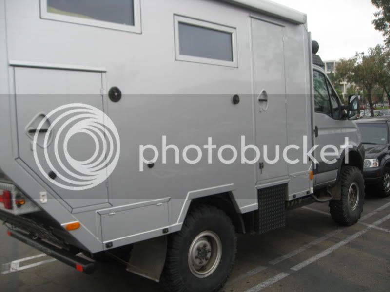 4cb87c18.jpg