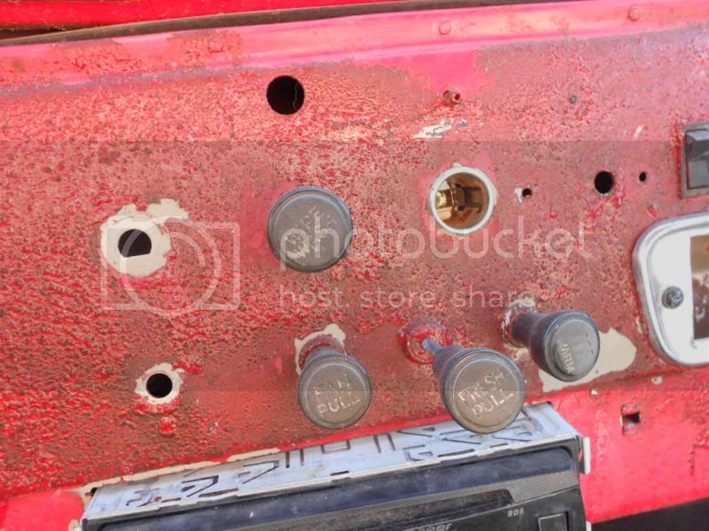 FJ40parts011_zpsd4349a2d.jpg
