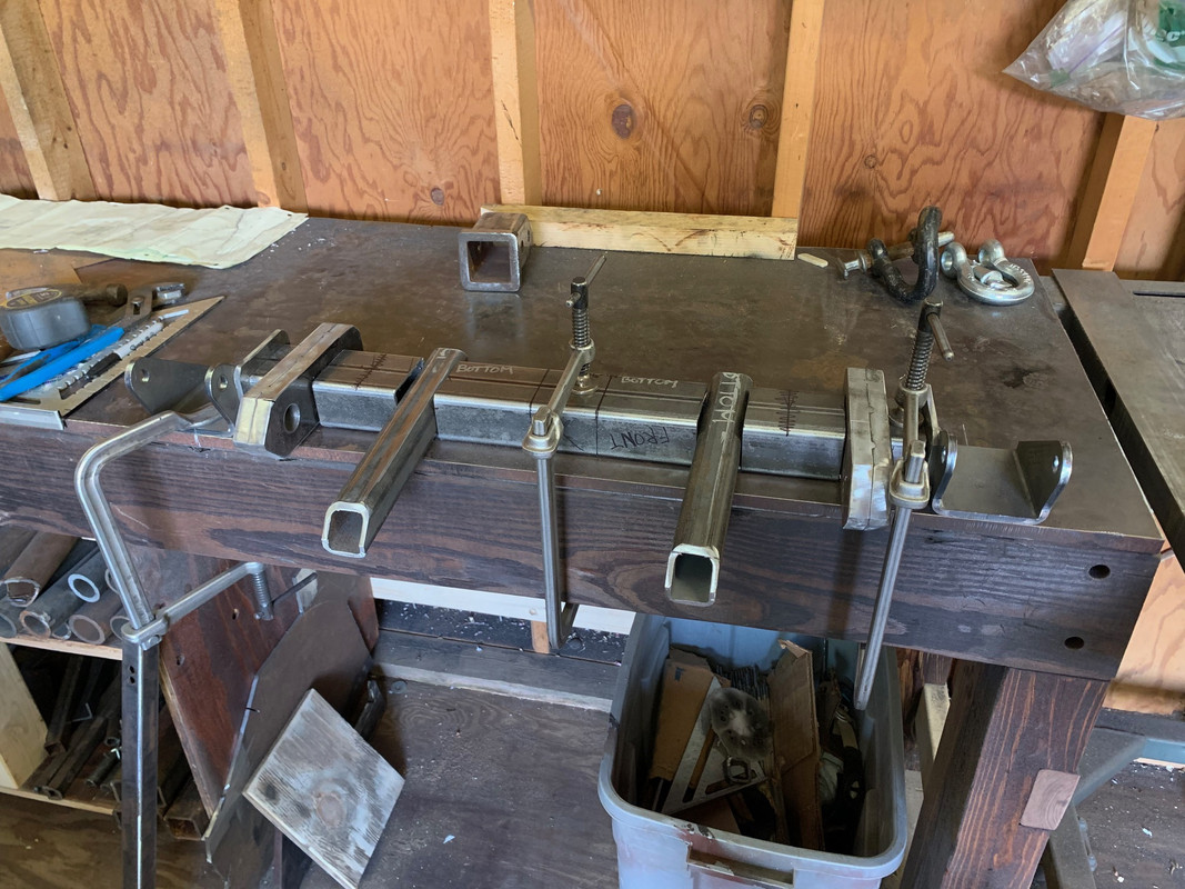 Spring-Hanger-00.jpg