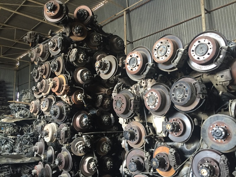 077axles.jpg