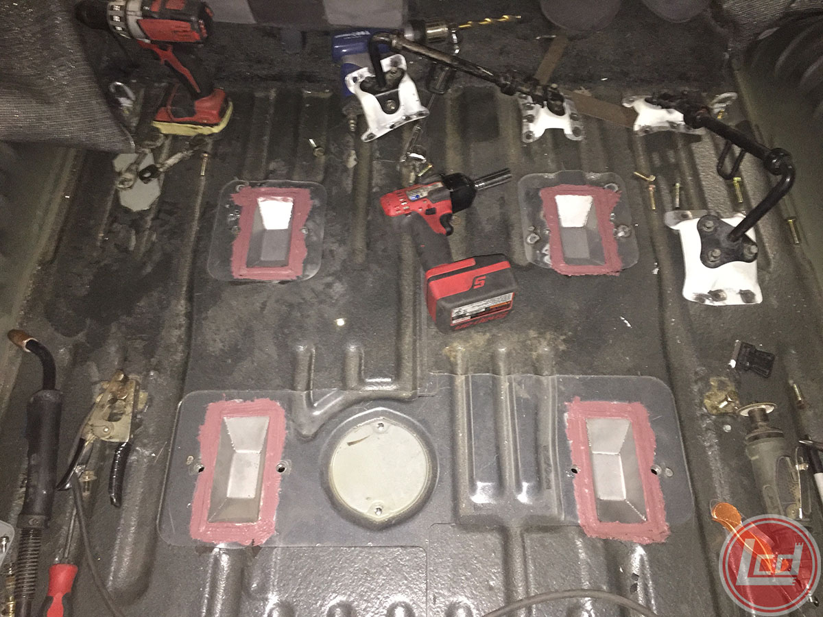 1990-2179-ih8mud-21.jpg