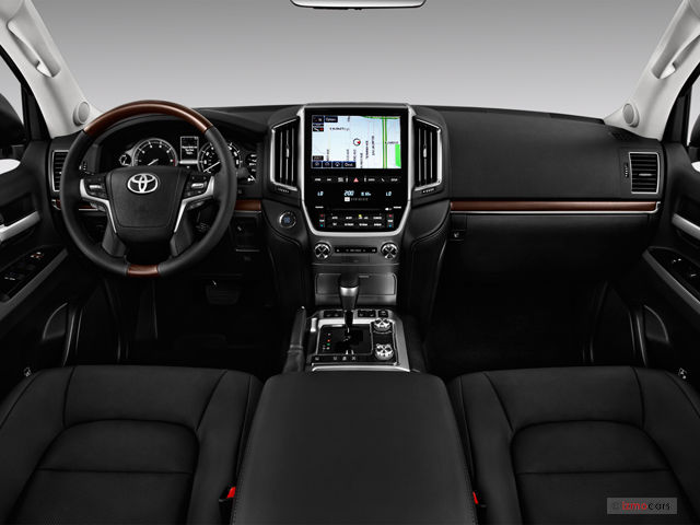 2016_toyota_land_cruiser_dashboard.jpg