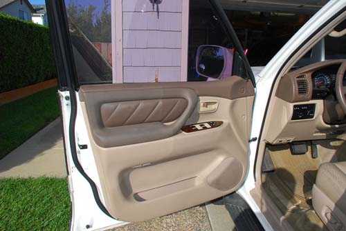 13-in_driver_door.jpg