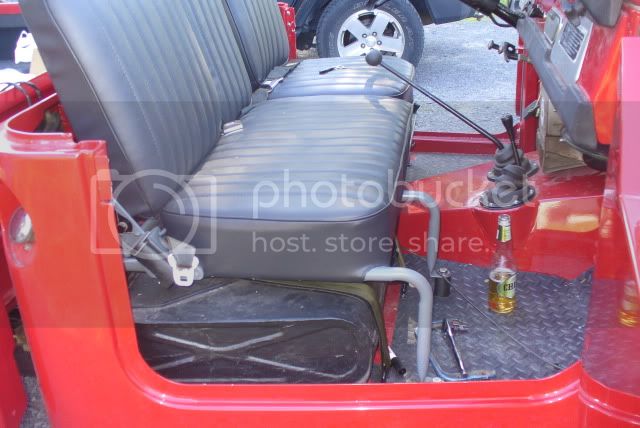 photosatrier2011338.jpg