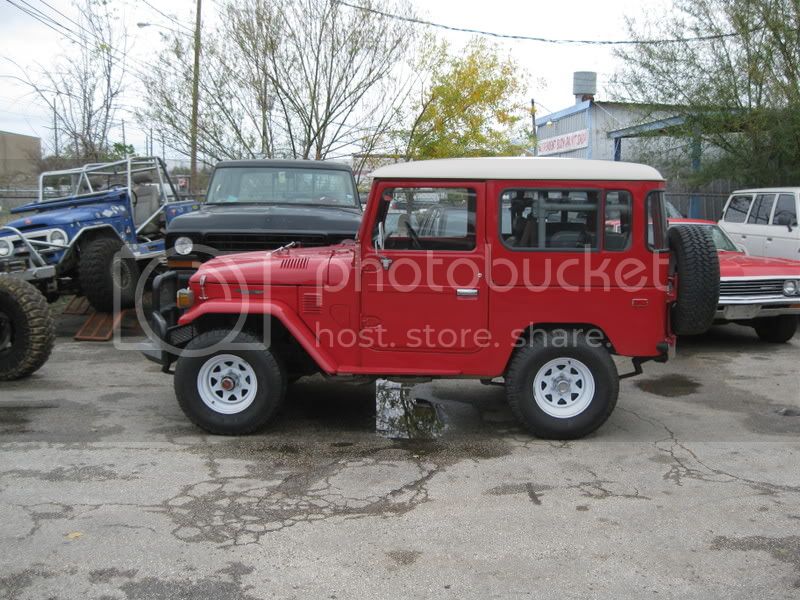 Landcruiser005.jpg
