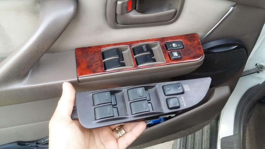 lx450windowswitch1.jpg