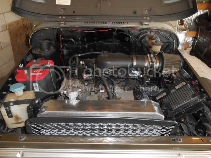 Finishedenginecompartment1_zpsc3e2bb88.jpg