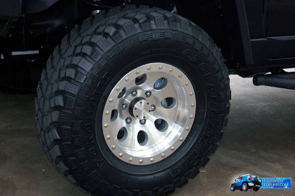 FJ-Tire.jpg