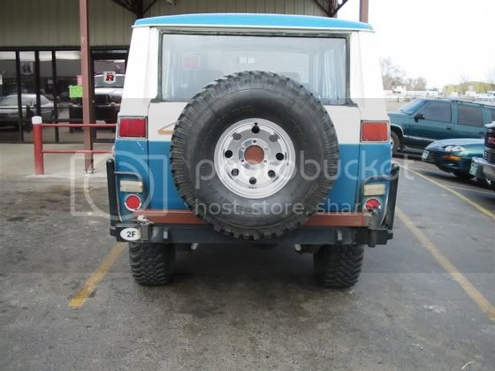 tirecarrier.jpg